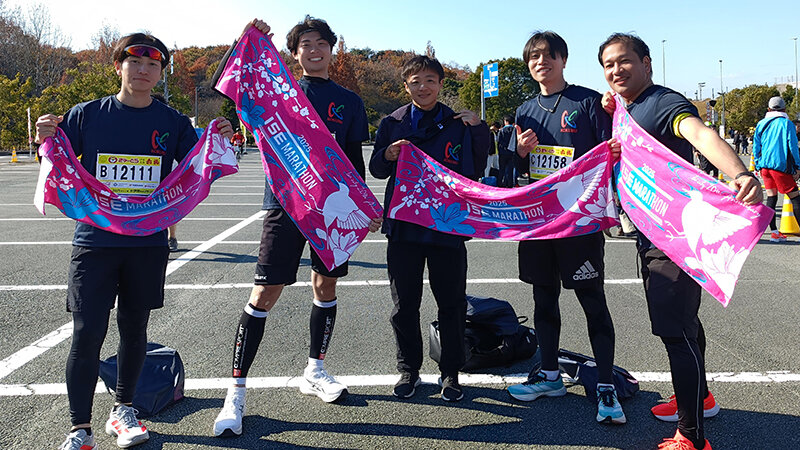 お伊勢さんマラソンにてフルマラソンに参加したメンバーの集合写真