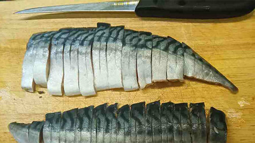 捌いた魚の写真2