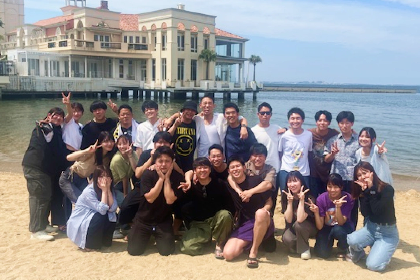 「事業面以外（社内の雰囲気や社員の特徴など）で感じる魅力」のイメージ画像