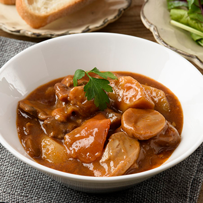 洋風牛すじ煮込み盛り付け例