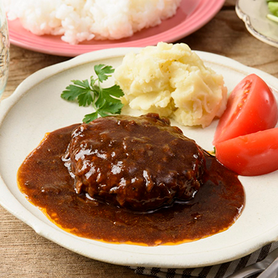 ハンバーグデミグラスソース盛り付け例