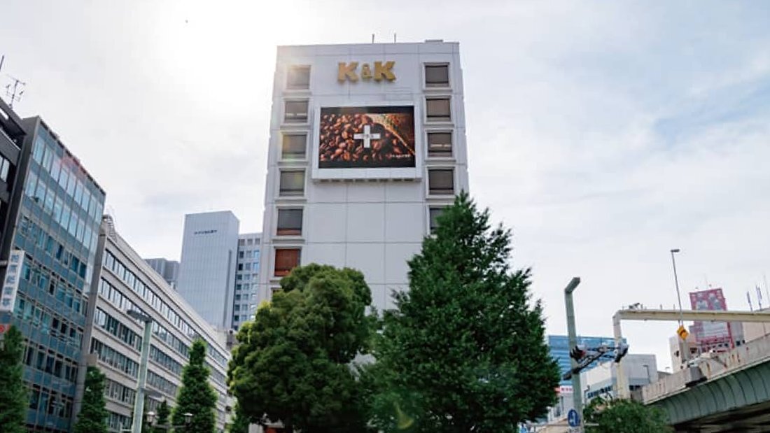 正面側からの日本橋アドビジョンの画像