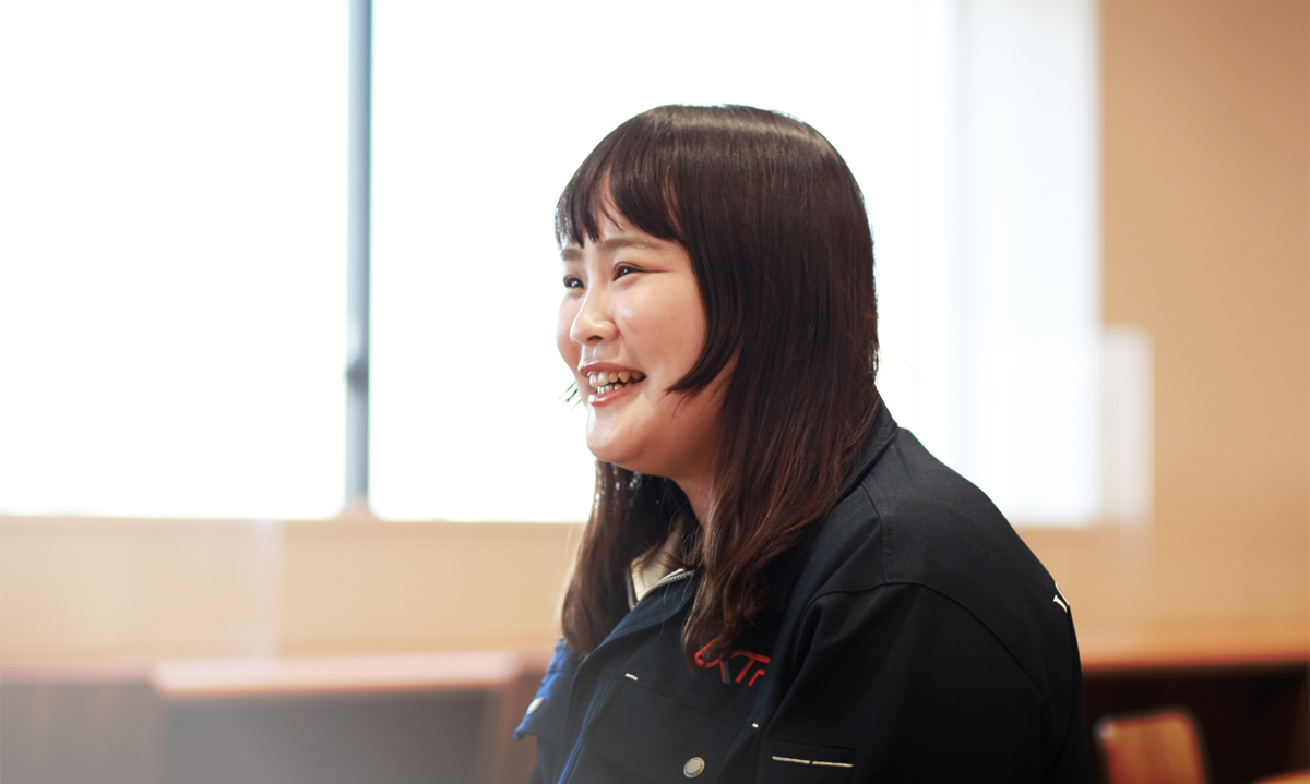 第二営業部 倉庫事務 上田 祥子