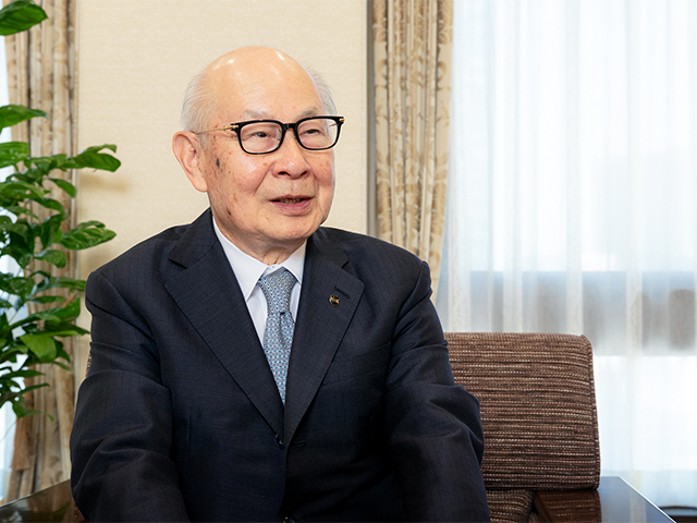 代表取締役会長 兼 CEO 十二代 國分勘兵衛 代表取締役会長 兼 CEO 十二代 國分勘兵衛の写真