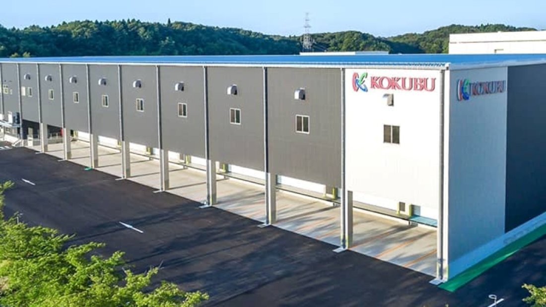 東北エリアの物流センターの外観の写真